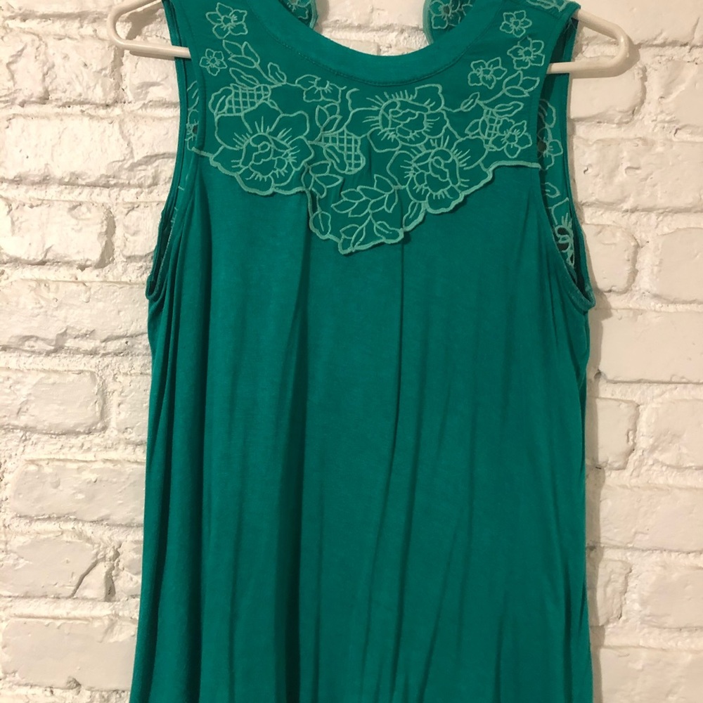 Women’s dress top
